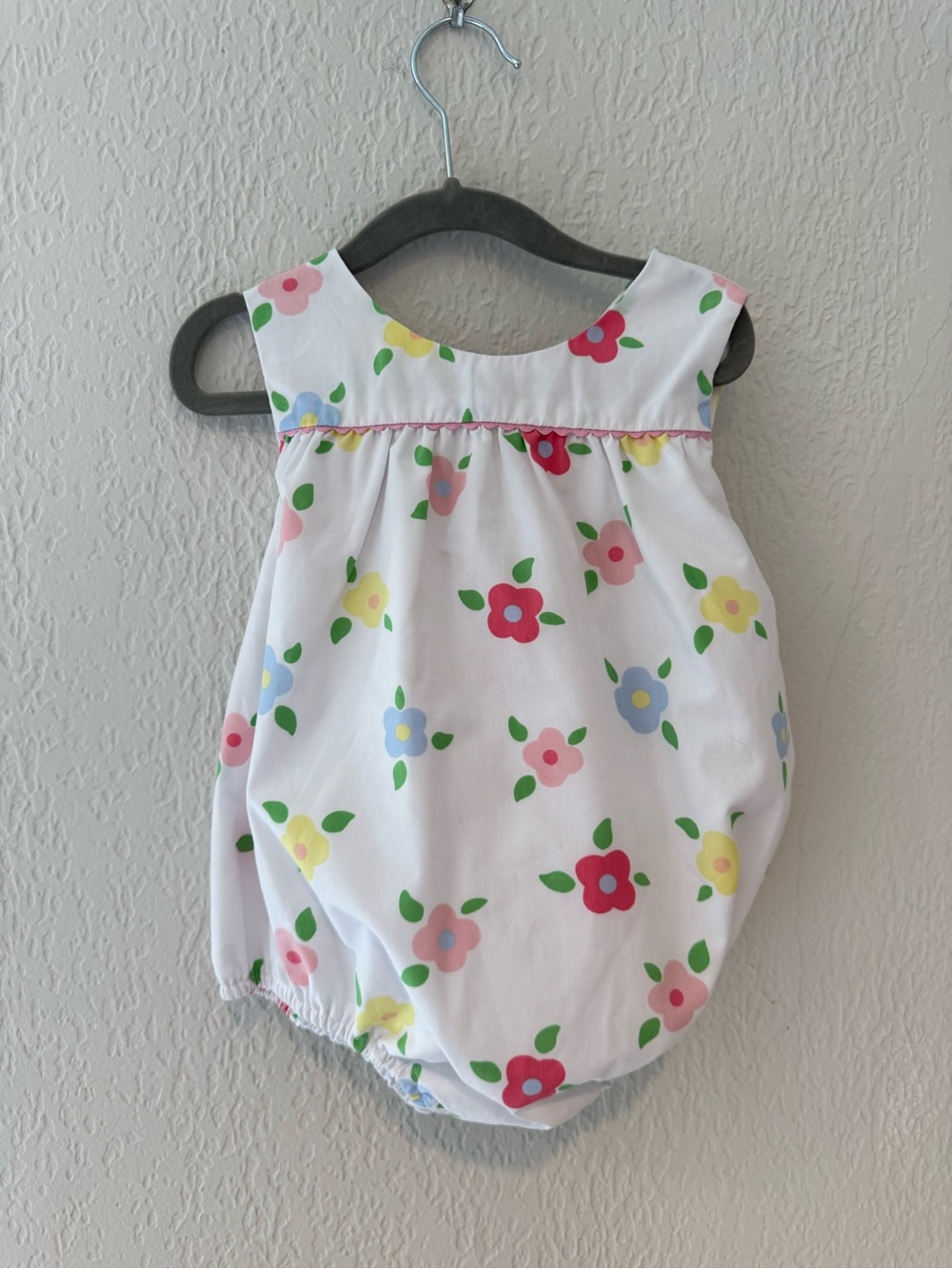 The Beaufort Bonnet Company White Floral Bubble with Pastel Flowers